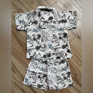 Disney Mickey and Friends Matching Set